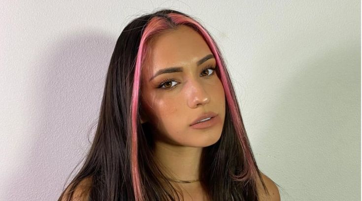 Lavaxgrll Biography: Real Name, Age, Career, Social Media, OnlyFans & Net Worth